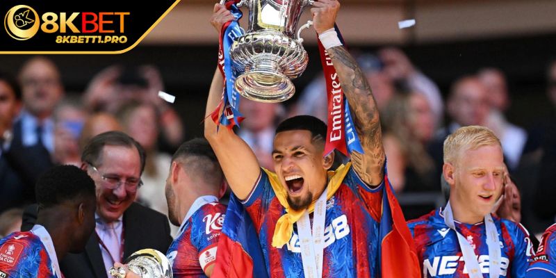 Sự Kiện Đặc Biệt: NET88 Và Crystal Palace Chào Mừng Chiến Thắng FA Cup 2025 1 Không khí rộn ràng tại sân nhà Selhurst Park