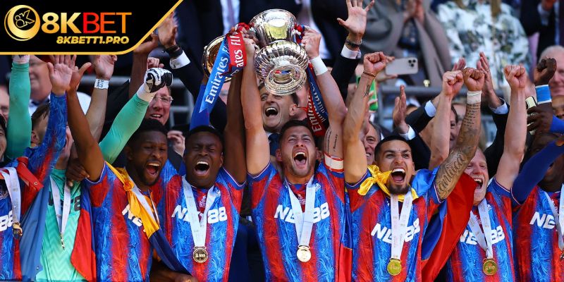 Sự Kiện Đặc Biệt: NET88 Và Crystal Palace Chào Mừng Chiến Thắng FA Cup 2025 2 Thiết kế không gian lễ hội mang dấu ấn NET88
